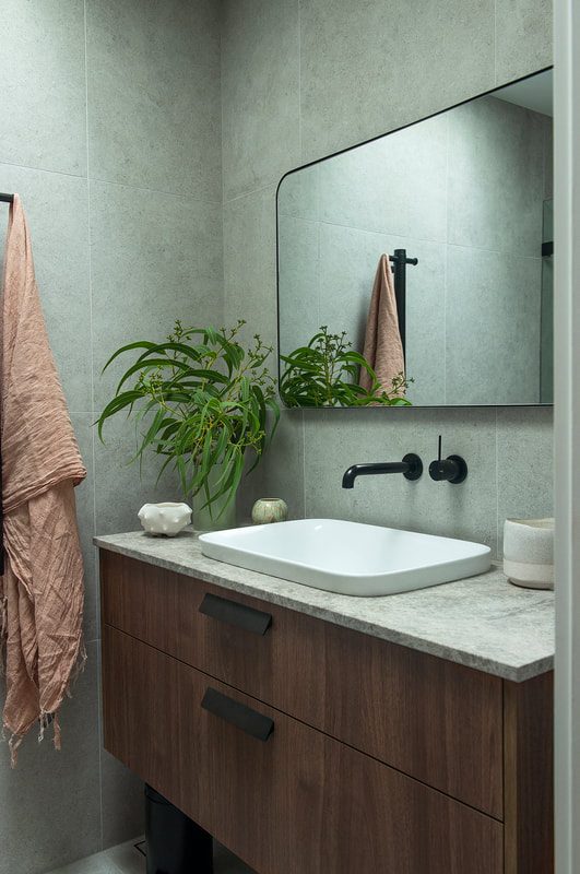 Kangaroo Point bathroom